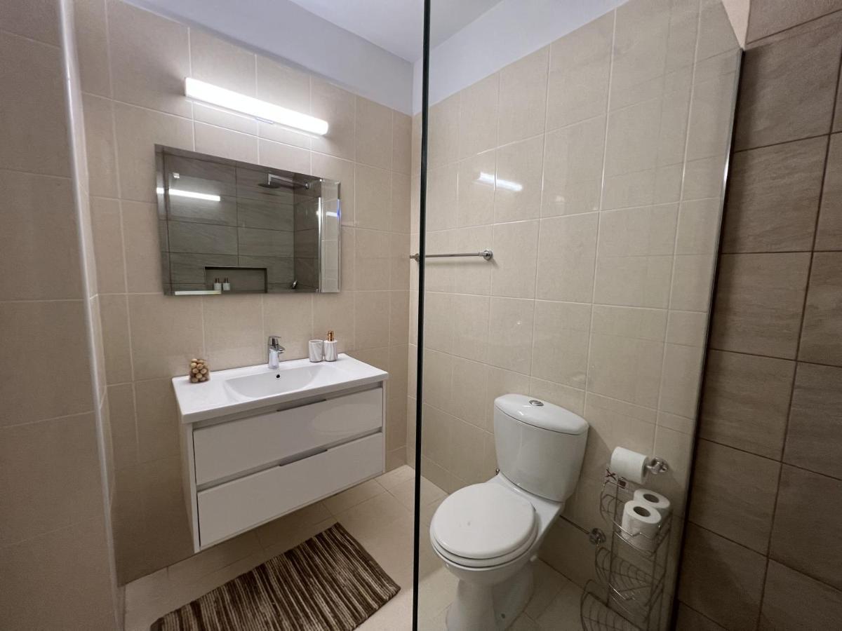 Royal-Seacrest Paphos-Center Vip Apartment Exterior foto