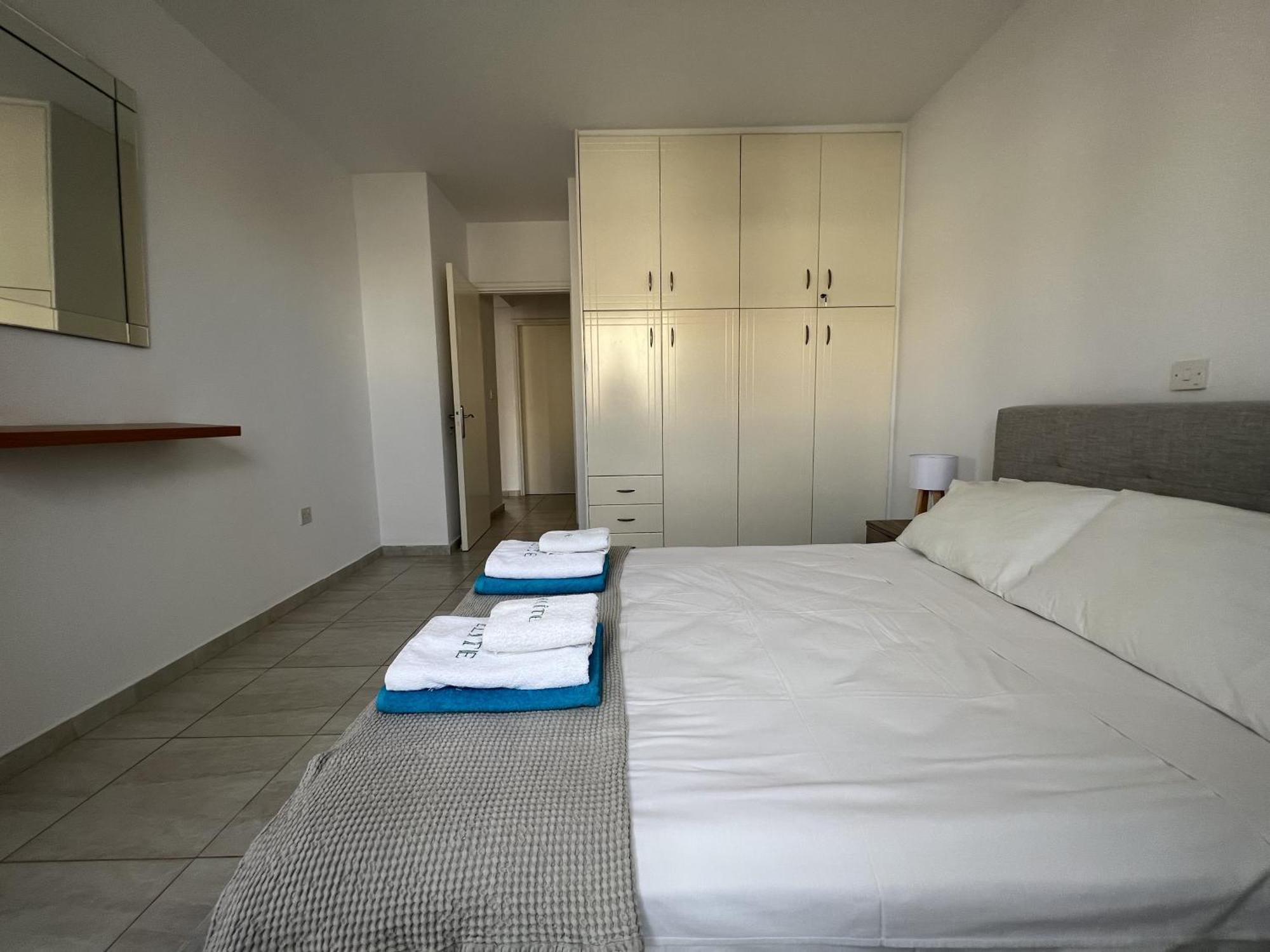 Royal-Seacrest Paphos-Center Vip Apartment Exterior foto